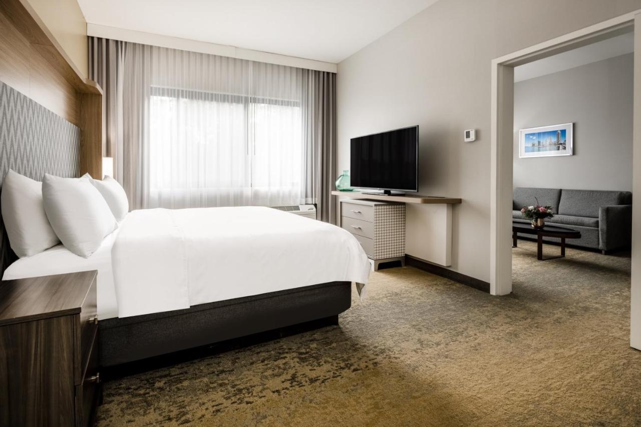 Holiday Inn - Long Island - Islip Arpt East By Ihg Holtsville Dış mekan fotoğraf