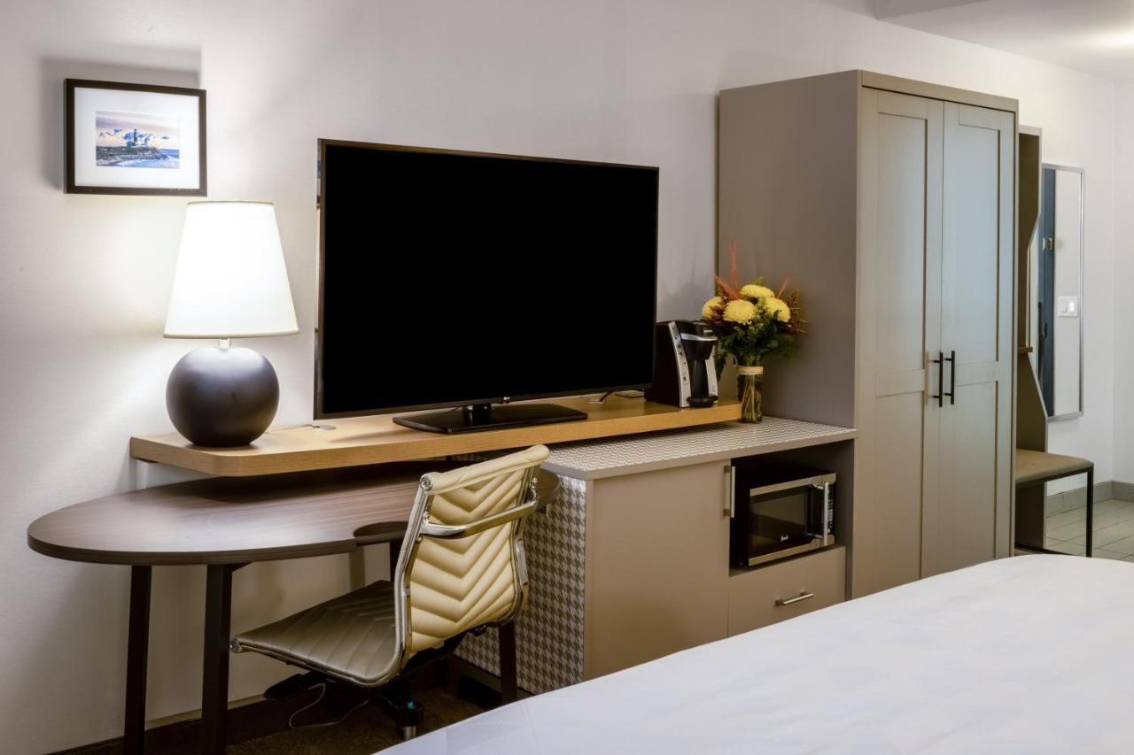 Holiday Inn - Long Island - Islip Arpt East By Ihg Holtsville Dış mekan fotoğraf