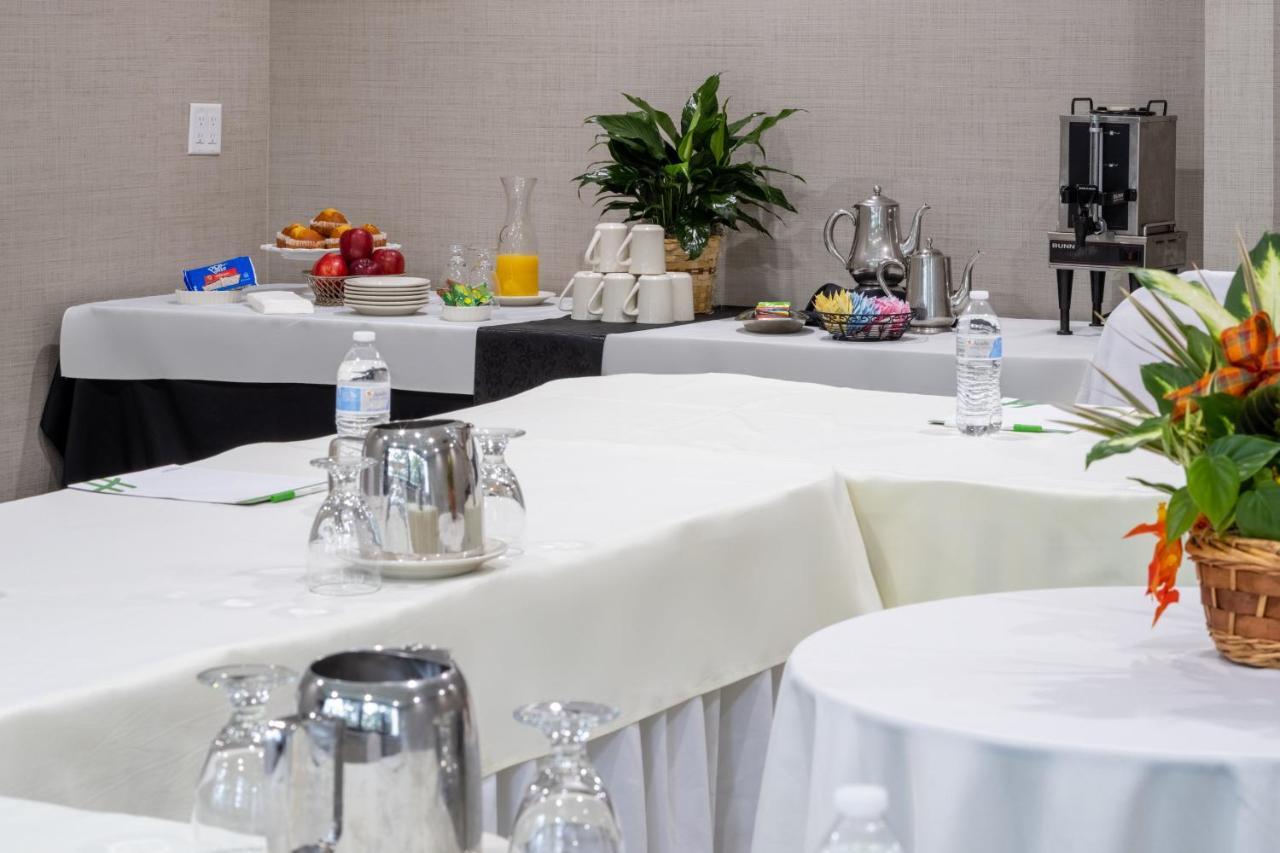 Holiday Inn - Long Island - Islip Arpt East By Ihg Holtsville Dış mekan fotoğraf