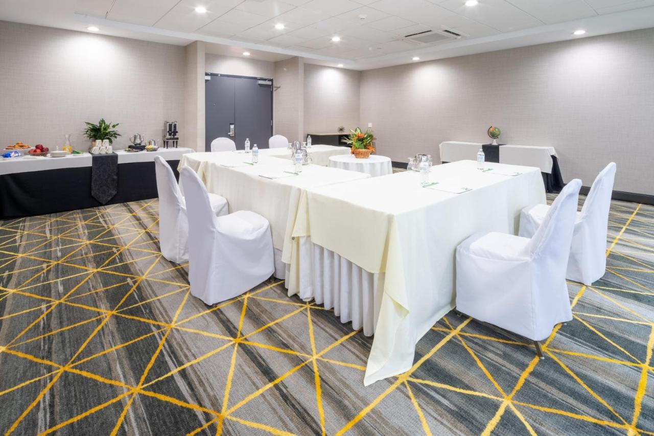 Holiday Inn - Long Island - Islip Arpt East By Ihg Holtsville Dış mekan fotoğraf